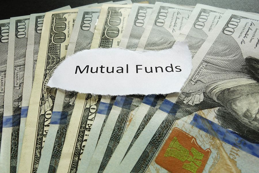 7 things to know about mutual fund owners