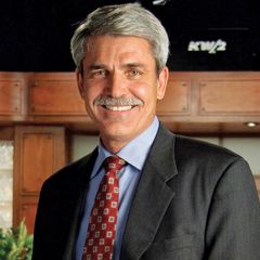 <p align="justify"><b>Mar. 2</b>: Raymond James Financial Inc. announces that director <i>Paul Reilly</i> (above), executive chairman of Korn/Ferry International, will join the company May 1 as president and will succeed Thomas James as CEO one year later. Following the succession, Mr. James will remain executive chairman of the firm.<br>
<br>
<b>Mar. 27</b>: GunnAllen Financial Inc. CEO Gordon Loetz dies at 59 in a boating accident in Puerto Rico. Owner John Sykes replaces his former financial adviser, whom he put in charge of the firm in November as CEO.</p align="justify">