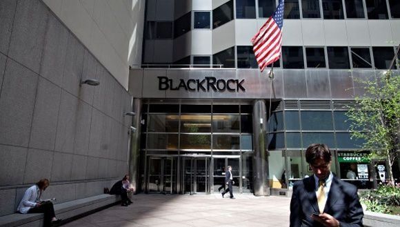 ESG Momentum Score: 85 <br>
BlackRock has built the largest renewable energy fund in the U.K. and has expanded its global renewables strategy to Australia. The firm also supports efforts to boost the number of women on corporate boards.