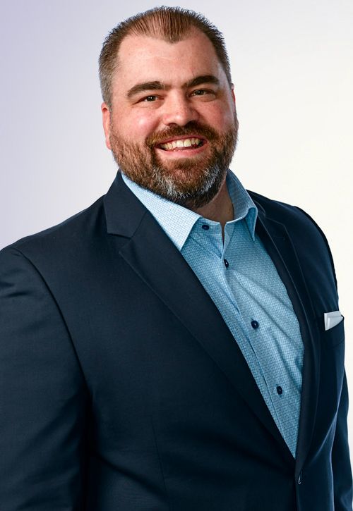 <b>Name:</b> Nick Loring

<b>Title:</b> Principal

<b>Company:</b> Loring Advisory Group

<b>Age:</b> 34

<a href='http://www.investmentnews.com/section/40-under-40/2018/profile/28/Nick-Loring' target='_blank'>Check out Nick's full profile for more information.</a>