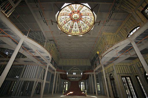 $75M mansion, “Versailles” hits the market