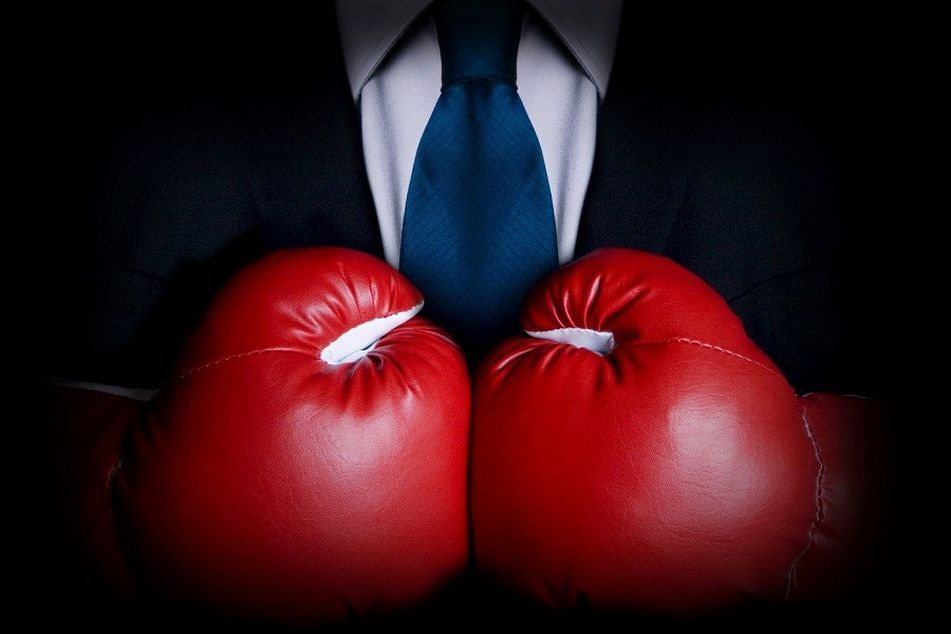 boxing-gloves-asset-managers-compete-over-nontransparent-ETFs