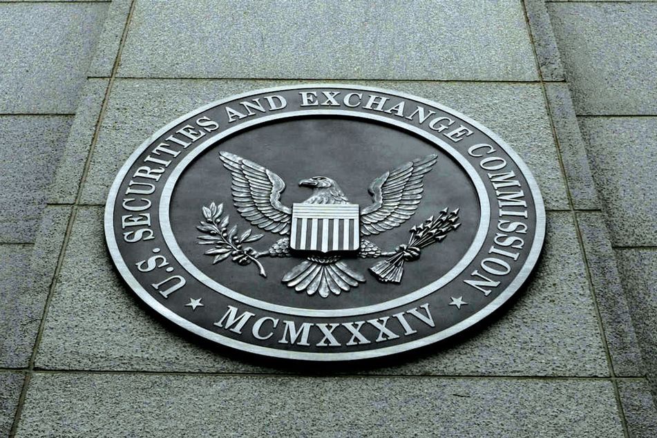 SEC-logo-outside-building