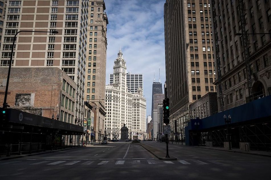 empty-Chicago-downtown-pandemic