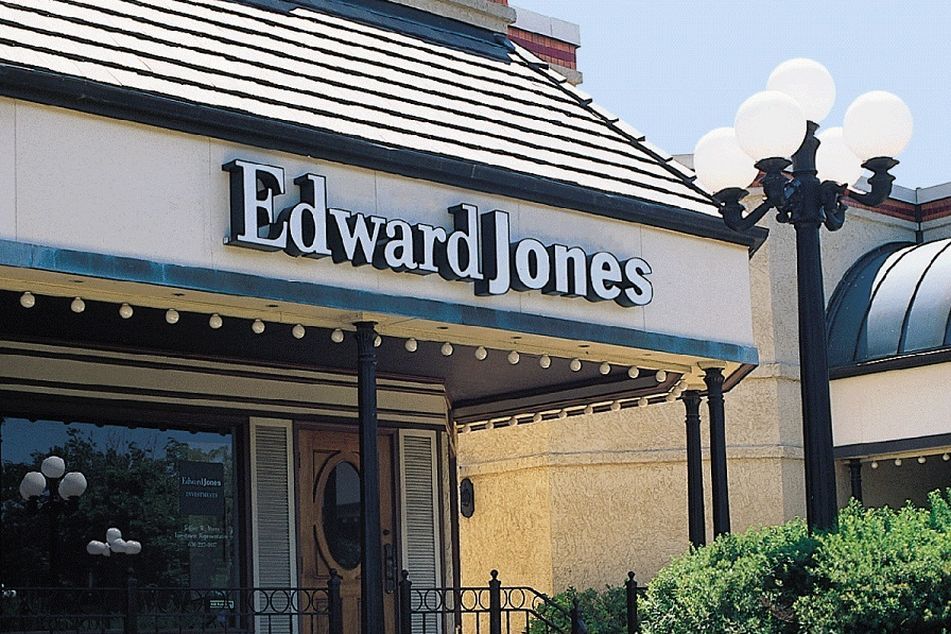 Edward-Jones-storefront