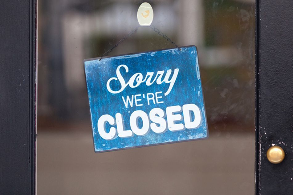 sorry-we're-closed-sign-on-door
