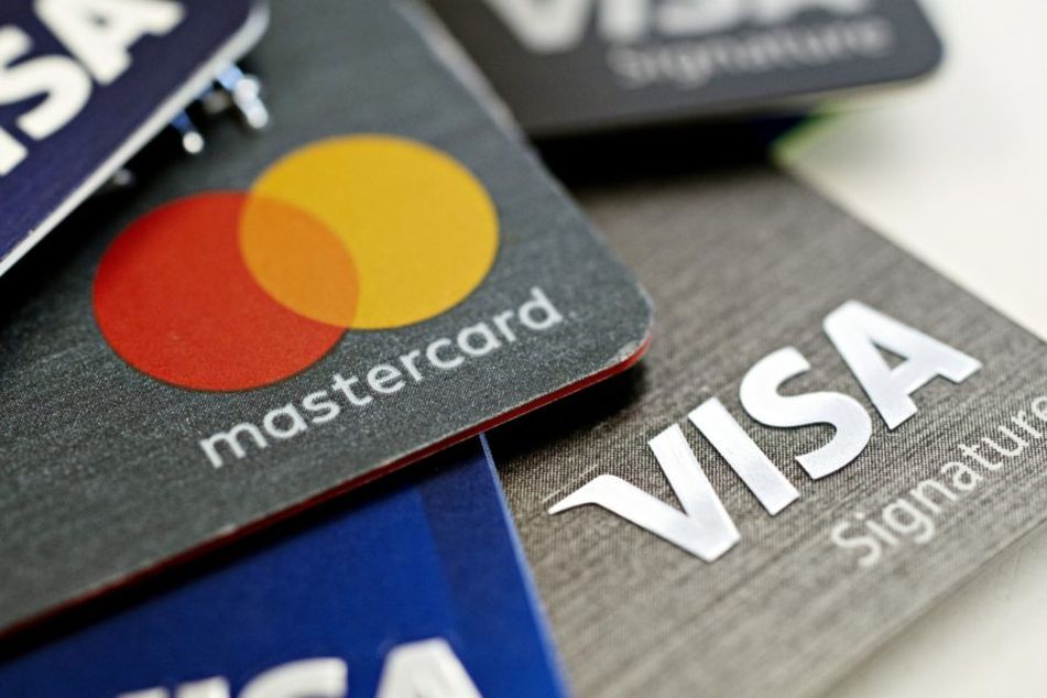Visa-Mastercard-credit-cards