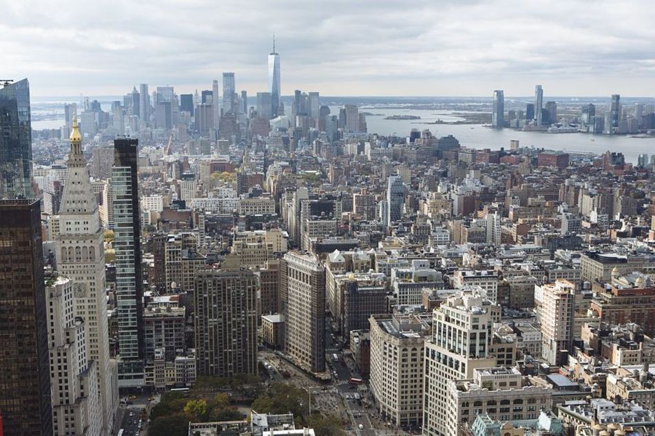 Aerial-view-looking-south-from-midtown-Manhattan