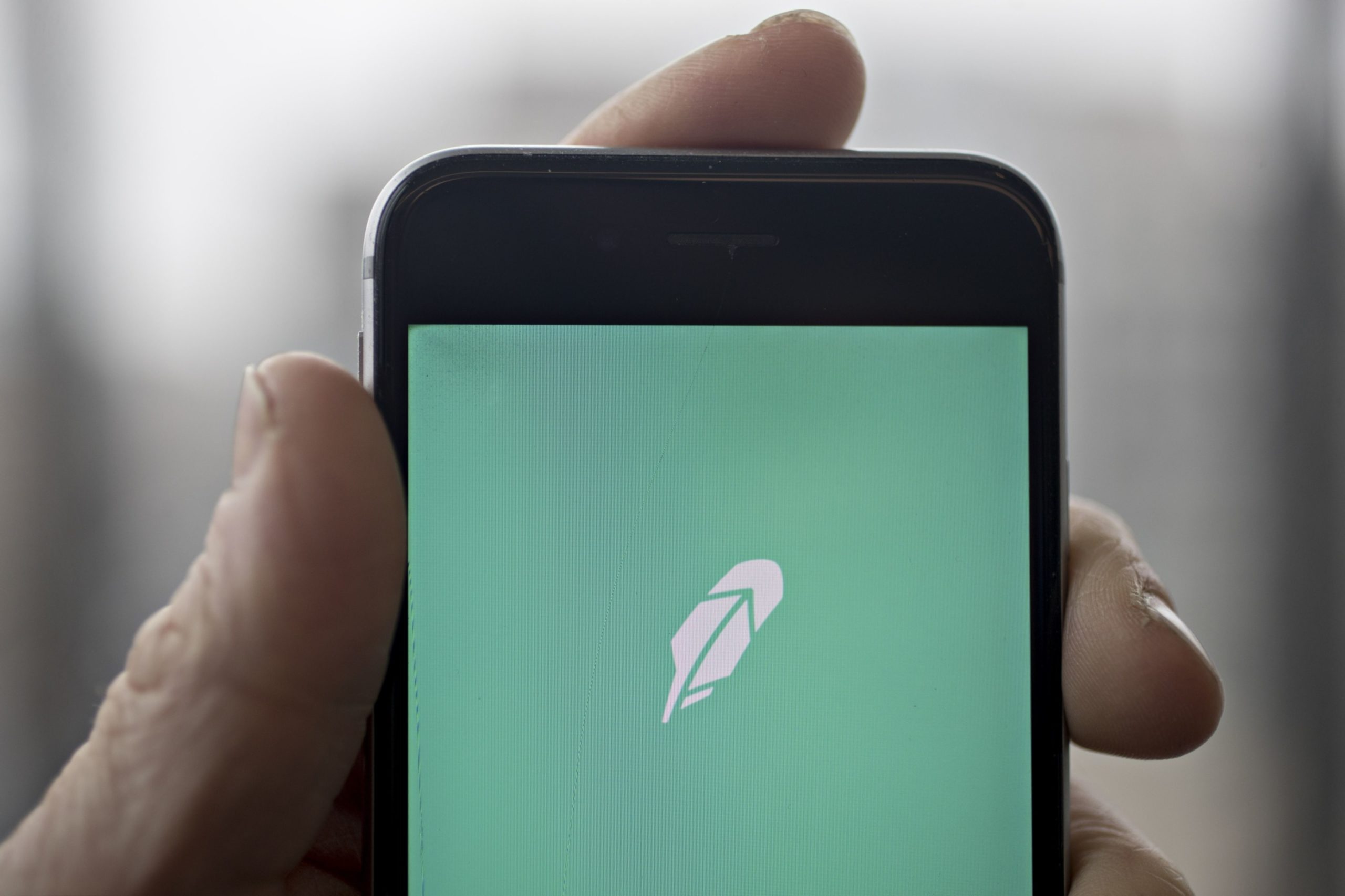 Robinhood probed by SEC over payments from high-speed ...