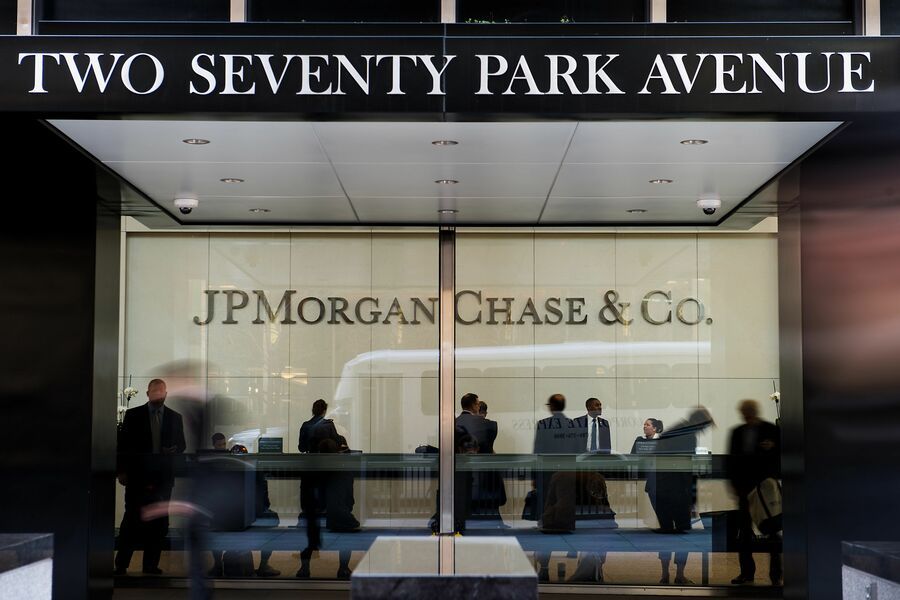 JPMorgan posts record revenue on interest rates, First Republic deal