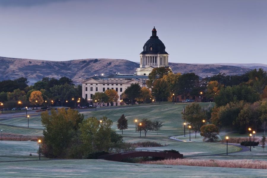 USA, South Dakota, Pierre, South Dakota State Capitol, exterior, dawn