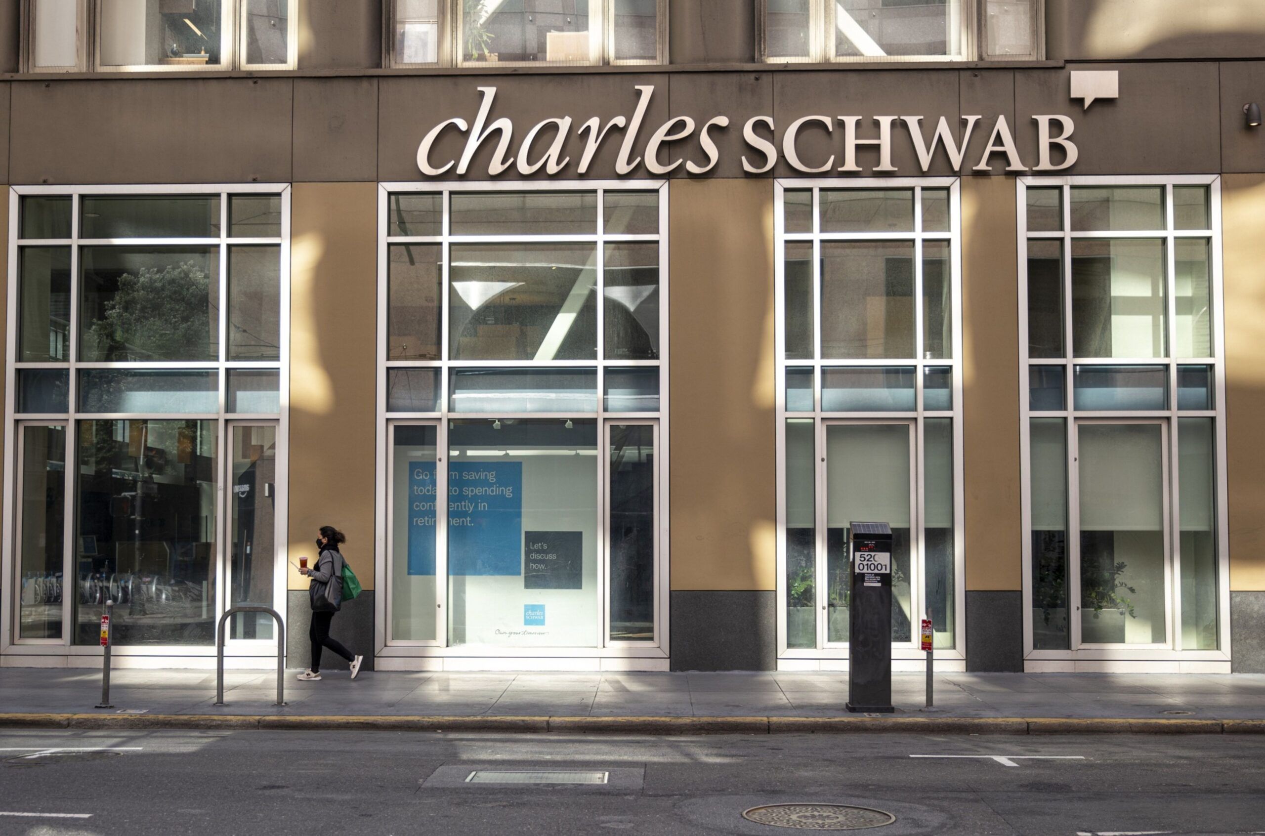 Schwab shuts down offices in five cities, merges more