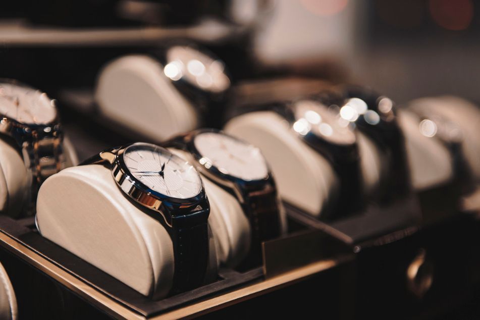 Study Finds That Your Sheer Manliness Made You Want That Luxury Status Watch  | aBlogtoWatch