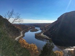 aerial view of the Delaware Water Gap in the daytime