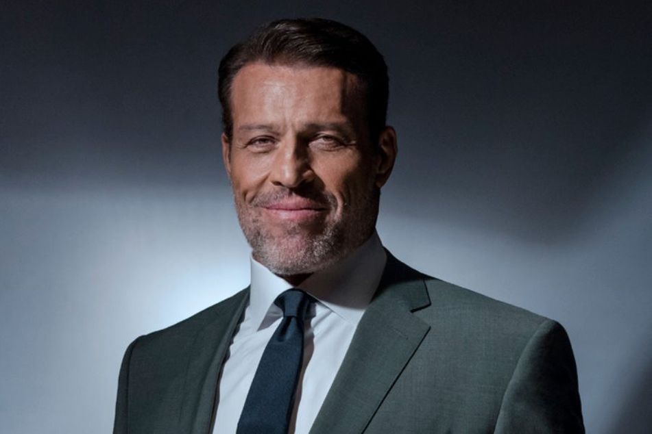 Tony Robbins praises private equity in his search for 'The Holy Grail of  Investing